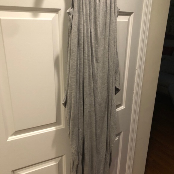 Velvet cotton dress small but fits medium. Velvet is the designer - Picture 8 of 11